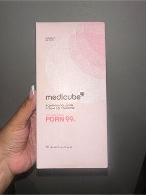 Medicube PDRN Pink Collagen Toning Gel Pads — Pink